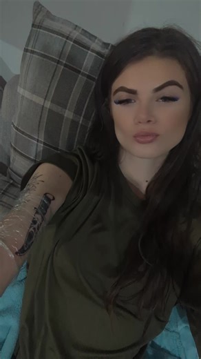 chlo (@oxchloxo)’s videos with pretty ppl use this sound - ꪖ