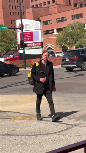 we back and it’s time for dudes to take over 😏 #düds #dudeswalking #fyp