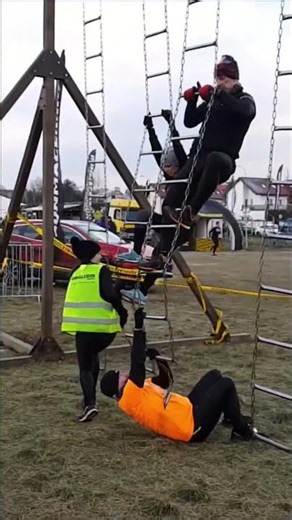 Conquer the Rope Ladder Challenge at RUNMAGEDDON! #shorts