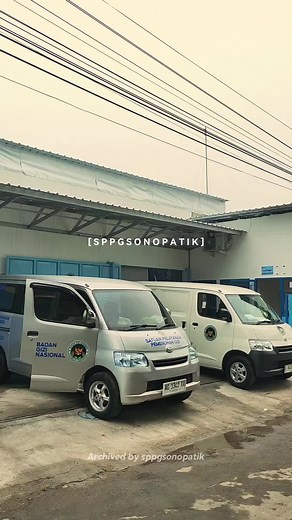 Selasa, 4 November 2025. Pada hari ini, SPPG SONOPATIK BERBEK melaui program Makan Bergizi Gratis (MBG) telah mendistribusikan 1.596 Porsi. ​