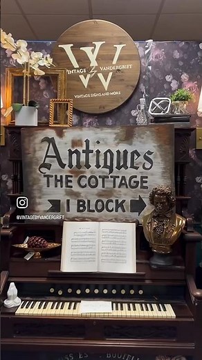 DIY VINTAGE SIGNS