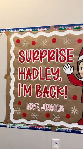 What a fun banner! Let me know if you need one, my spots are limited for the rest of the year ❤️ #banners #ChristmasBanner #bannerdesign #paintabannerwithme #bannerartist | Mariah Jo