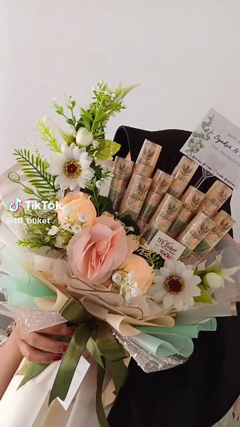 Kreasi Buket Uang Bulan Sabit Estetik 2024