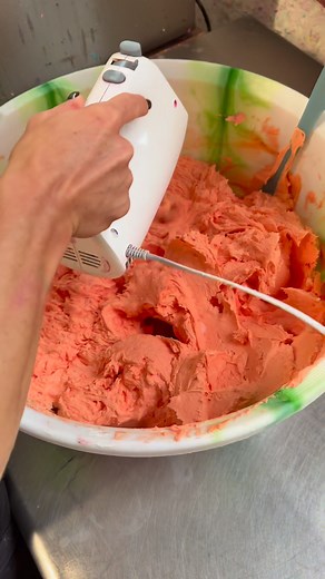 2.2K views | It’s beginning to smell a lot like… gingerbread! ✨ Our Gingerbread Shower Whip is the ultimate festive treat for your skin — a creamy, whipped blend that cleanses, moisturises, and lathers like a dream Vegan, cruelty-free, and scented just like freshly baked cookies — sweet, spicy, and oh-so-indulgent | Scentish | Facebook