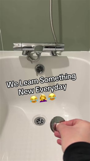 I Can’t Believe I Didn’t Know This Until Today 😂 🤦‍♀️……. #fml #hahaha😂😂😂 #fyp #bathroom #cleaning