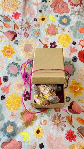 Runaway Matchbox Mouse 🐭 #knitting #knittoys