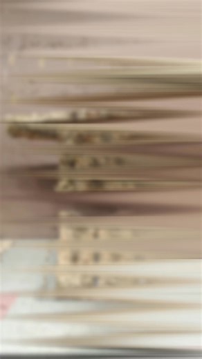 Clothes made from fish skin? Yes, really! In Fuyuan, Heilongjiang, the Hezhe people (an ethnic group in Northeast China) craft beautiful garments and accessories from fish skin — an amazing traditional skill! #ChineseCulture #MuseumVibes #TraditionalCraft | Real Time China