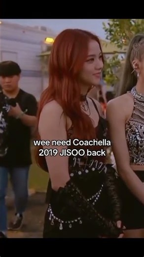 WEE NEED COACHELLA 2019 JISOO BACK 🌸