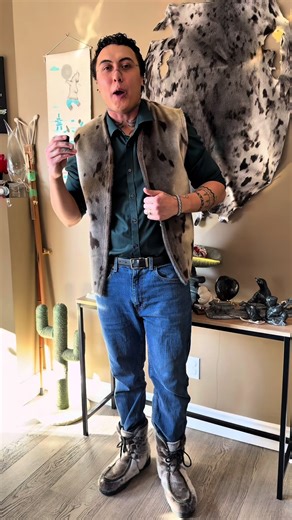 Sealskin fit check #fitcheck #fashion #inuit #tiktok #fyp @Taalrumiq @Resilient Inuk @Sednas Jewels @bambis_traditional_arts @Tulugaarjuk @Ivalucreations