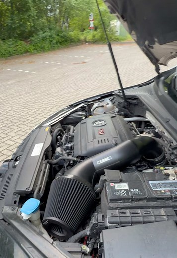 E-EXHAUST & E-INTAKE fürs Golf 7: Offene Ansaugung und Auspuffsound