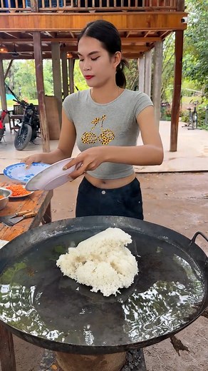 4M views · 83K reactions |  Simple, quick, and unbelievably delicious — egg with rice done right!  | Food Partners | Facebook