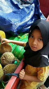 42K views · 2.2K reactions | Dipasar, bocah jajan durian. Coy, emang kalau durian lokal warna buahnya putih yah樂 | Grafting Examples | Facebook