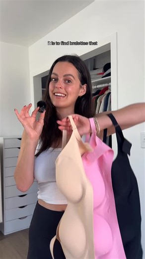 Jen on Instagram: "FINALLY a bralette that comes in DEEP CUP sizing for us small band large cup girls! 😱👏AD This is exactly what I’ve been searching for!! No more having to squeeze into a size too small or lose support by ‘sizing up’ this one fits perfectly because it’s designed with a fuller bust in mind! Im a size 28GG wearing S+ in the @gotyu.underwear @gotyu.underwear_en ‘Cleo Deep Cup Bra’ AND it’s currently on sale for the best deal all year! Use JEN45 for 45% off now. #smallbandlargecup