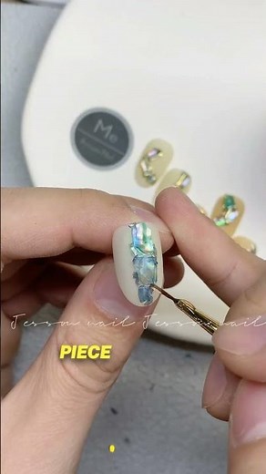 Vintage Shell Mosaic Nails 🐚 Retro-Inspired Nail Art Tutorial with Mother of Pearl Shine