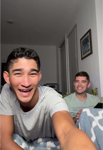 White Boyfriend Speaks Mandarin Chinese Fluently