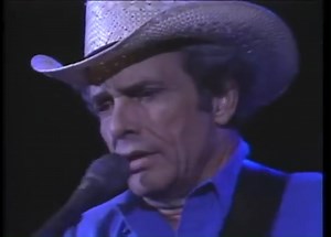 Merle Haggard – Kern River....▶️ Listen to that song: https://top50.greatestoldiessongs.org/merle-haggard-kern-river/?utm_source=facebook&utm_medium=horeel&utm_campaign=oldiescountrysongs | Oldies Country Songs