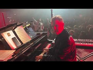 Jazz Police MoshPit! #gordongoodwinsbigphatband #gordongoodwin #moshpit #australia #gijverse