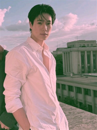 Why Fans Want Him to Play Another Red-Flag Role