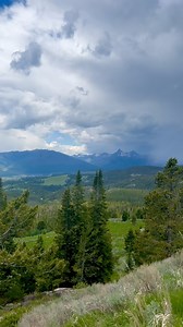 77K views · 2.7K reactions | Beartooth Highway, Wyoming, USA #4kscenicdrivesandhikes #travel #beartoothhighway #Wyoming | 4K Scenic Drives and Hikes Worldwide. | Facebook