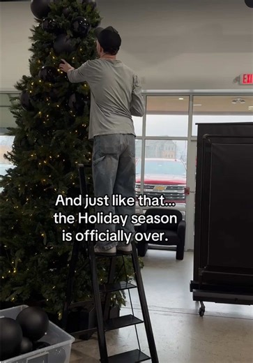 Bittersweet start to 2026💕 #salontoks #salonviral #salonfunnymoments #christmas #holidays