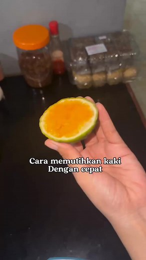 Tips Mencerahkan Kaki Hitam dengan Cara Alami