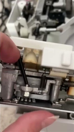 Feed Dogs Stuck Down CE5500PRW Brother Project Runway Sewing Machine Initial Diagnosis