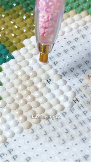 Relaxing ASMR Diamond Painting Experience