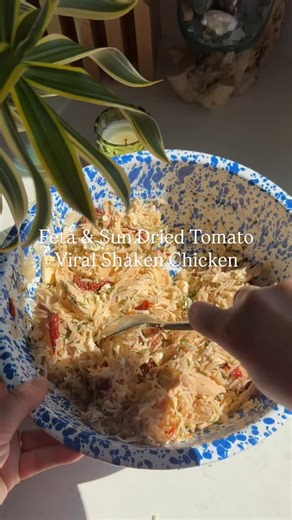 Shaken chicken… but make it Mediterranean! #AthenosPartner This viral shaken chicken trend gets a greek glow-up with fluffy rice, herby dill, sun-dried tomatoes, and lots of salty, creamy Athenos Crumbled Feta. The crumbles are ready to use, which makes this trend even easier - there’s no slicing, no crumbling, no extra prep. Just shake, marinate, and suddenly you’ve got dinner for the whole family ready in under 20 minutes. It’s easy, cozy, and loaded with flavor and def worth a spot in your we