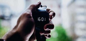 Un Momento or Uno Momento? Which is RIGHT in Spanish?