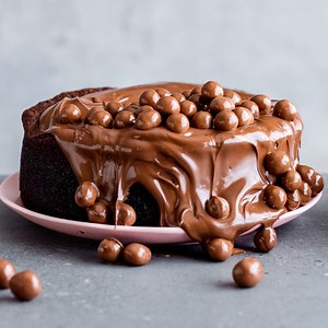 112K views · 1.8K reactions | We made this chocolate cake with the sole intent to LOAD it with all of the Chuckles. (And we are so OK with that.) See recipe here> https://bit.ly/2vbCCcr | WOOLWORTHS | Facebook