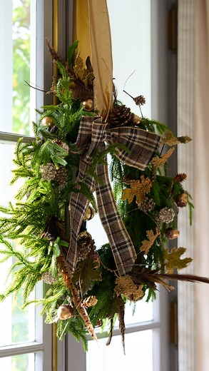 28 reactions · 3 comments | Take a tour of our client's home with Christina and see the holiday magic created in this home. Design: @roughaninteriors #roughaninteriors #interiordesign #interiordesigner #holiday #holidaydecor #holidayhome #designinspiration #interiorstyling | Roughan Interiors & Home | Facebook