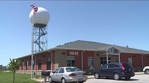 Updating the tech: Crews replacing part of Quad Cities NWS Doppler radar Thursday