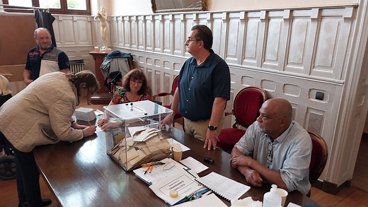 ANALYSE. Élections législatives 2024 dans l’Aveyron : le seul député insoumis devra-t-il laisser sa place en juillet prochain ?