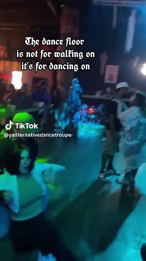 Theres a lot to know about dance floor etiquette but rule NUMBER 1. Stop walking or standing on the dance floor. This is has been your 👹friendly👹 PSA. Thank you for your cooperation #yallternativedancetroupe #dance #dancer #dancing #springfieldmo #springfieldmissouri #clubrodeo #clubrodeospringfieldmo #countryswing #countryswingdance #countryswingdancing @ShyGlam @themidwestdancer