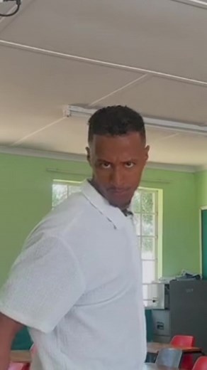 Okay I tried 😂😂 #fyppppppppppppppppppppppp #fyp #trend #teachersoftiktok