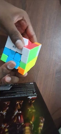 How to flip the last two middle pieces of a 4x4
