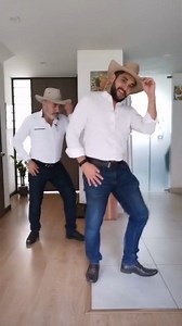 378K views · 5.7K reactions | A bailar se dijo con el Tao Tao! La vida es más alegre con buena música y un buen baile! #coupledance #baile #dance #dancing #music #henderyfran #reelsfacebook | Hender Alexis Rueda | Facebook
