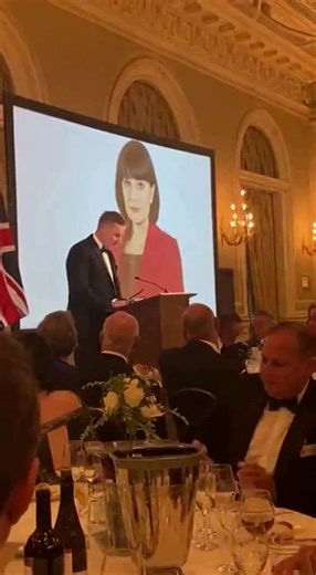 Rachel Reeves booed at business awards ceremony ahead of Budget #RachelReeves #ReformUK | Reformed News