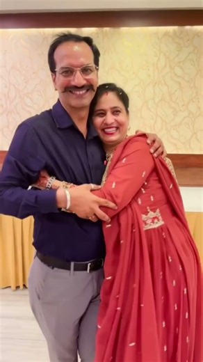 Romantic couple #love #hindisong #1million #views #trending