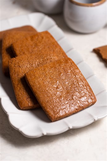 Paniqueques/Queques Cubanos (Molasses Cookies)