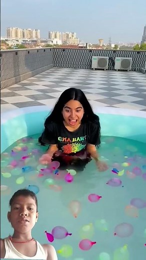 Balloon fight ke liye hogyi teams divide 😎🌈🎈#priyalkukreja​ #shorts​ #ytshorts​