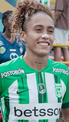 Entrena como un Pro en Ubuntu FC -WH en San Alberto, César. La escuela de futbol de nuestra jugadora profesional Wendy Cardenas Herrera Invitadisimos todos, inscripciones abiertas 3142890201 para niños desde los 4 a 17 años. Permite que tu hijo destaque en Ubuntu FC escuela de entrenamiento. Te esperemos! ⚽️ | Notiñero San Alberto Cesar