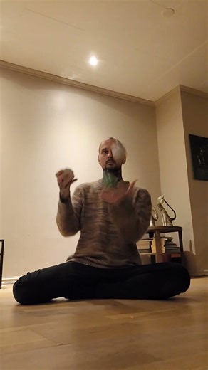 Mills Mess Playtime 😎 #juggling #consistency #practice