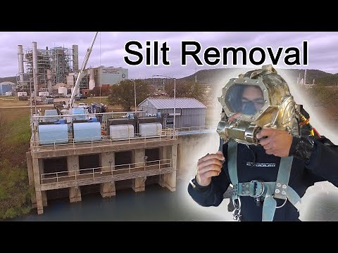 Silt removal out of raw water intake structure