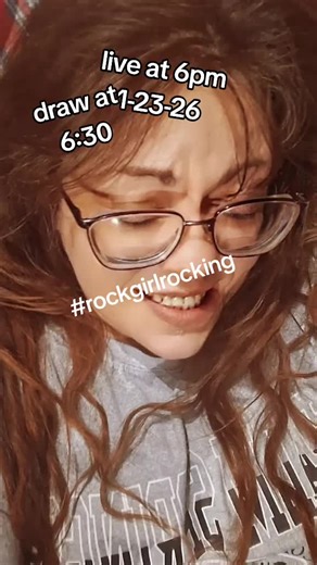 live at 6 draw at 630 #live #rocks #rocktok #drawing #rockgirlrocking