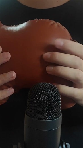 ASMR - Leather Tapping #asmr
