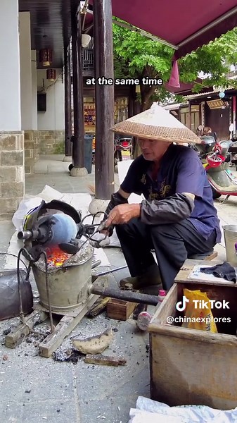 Experience the Craziest Popcorn Machine in China