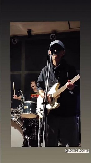 [LIVE] Bad Girl / Atomic stooges 01