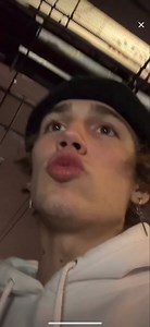 Vinnie Hacker Live Wallpaper