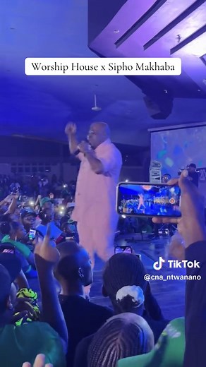 Worship House Fire Performance by Sipho Makhabane